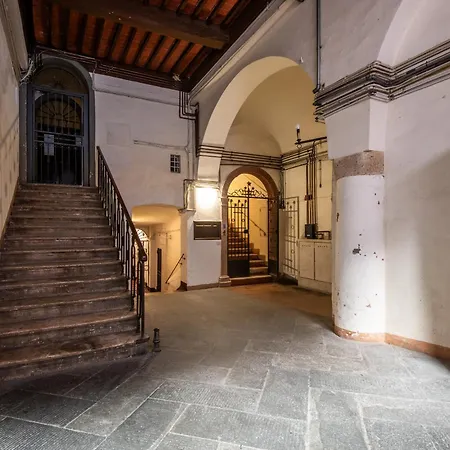 דירה Splendido Loft Nel Centro Antico סיינה