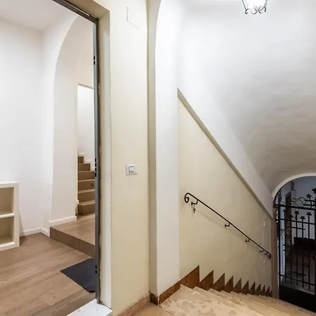דירה Splendido Loft Nel Centro Antico סיינה
